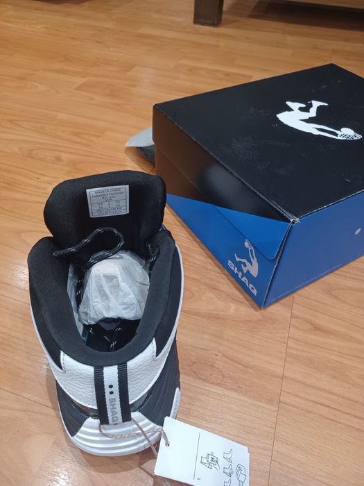 Чисто нови кецове SHAQ