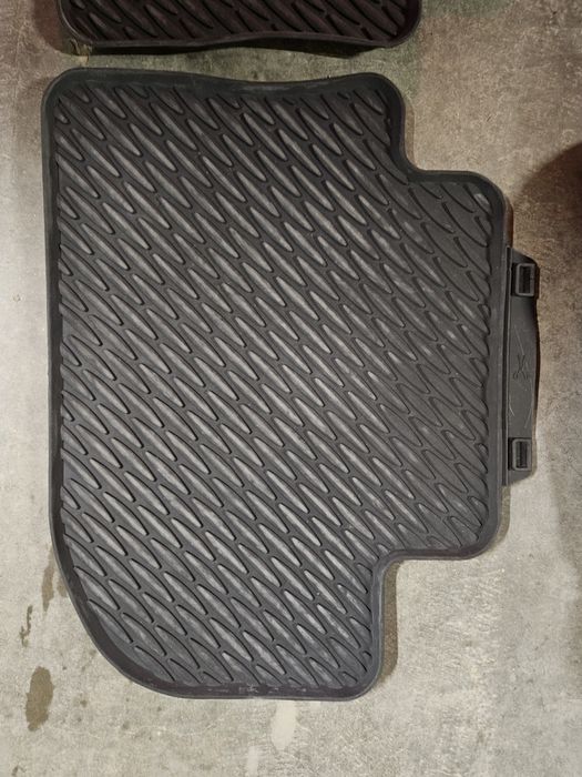 Set covorase / presuri cauciuc OE BMW F06 F12 F13 seria 6