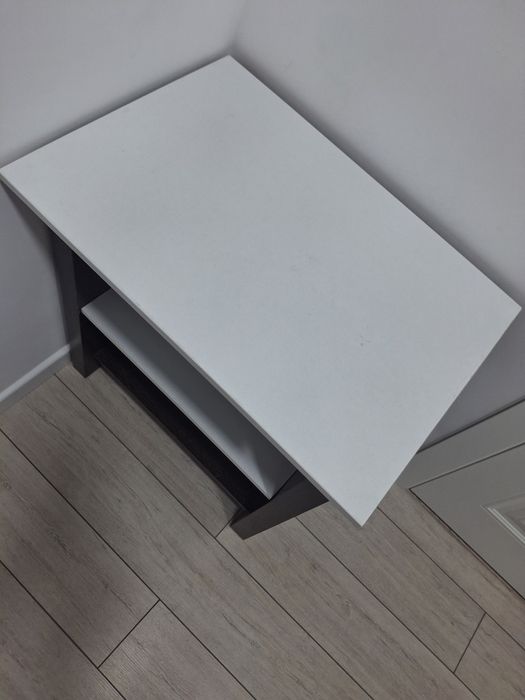 Стол тумба с полками