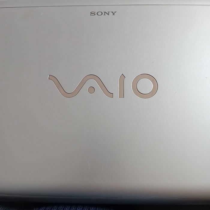 Лаптоп Сони Вайо VPCY21S1E