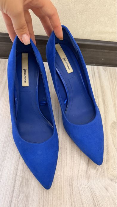 Продам туфли фирмы stradivarius