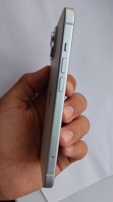 IPhone 15 128/76 среднего качества