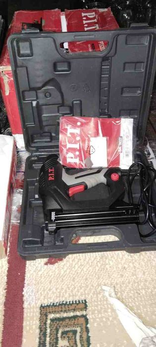 ПИЛА СТУЛНИК и електиричиский пистолет для мебел и МДФ двер новый сроч