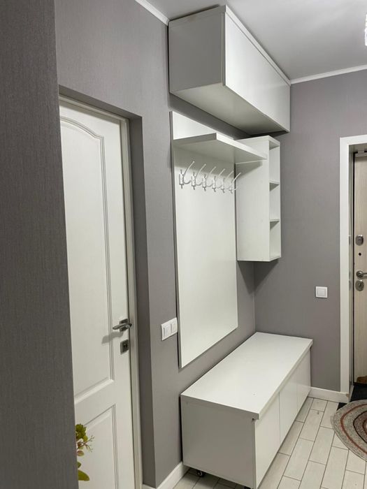 Продам прихожую