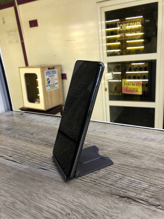 Samsung A 52 rangi qora joyi 128Gb