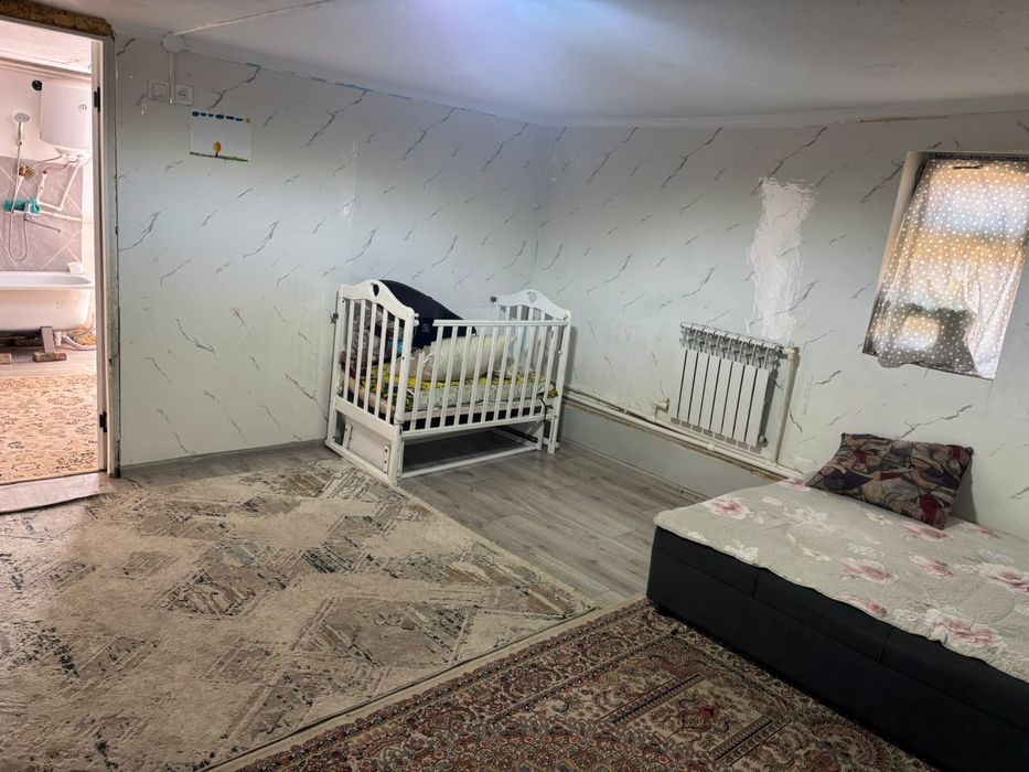 Продам небольшой частный домик.