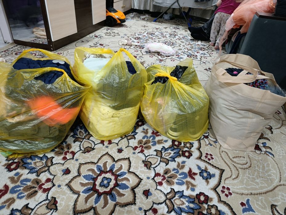 Отдам  вещи  за фрукты