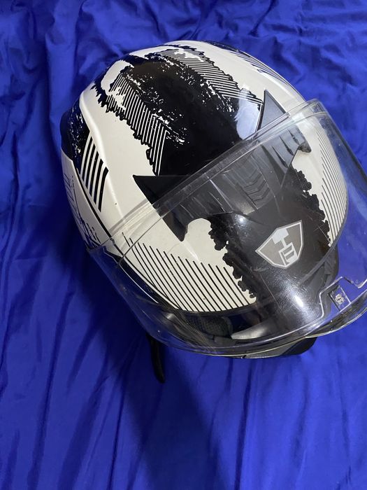 Продается мотошлем