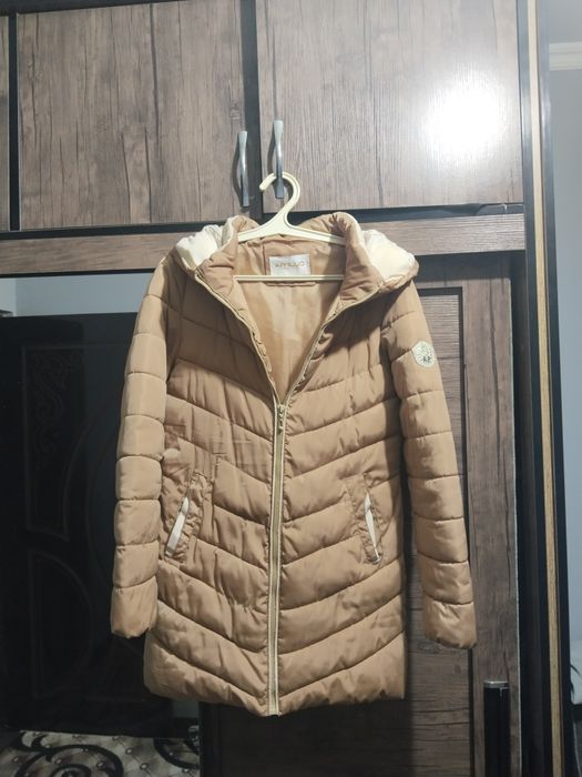 Продам куртку в хорошем состоянии