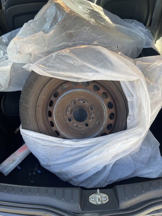 Anvelope C c 175/65/r14c Michelin r+w cu sau fara jante 4x 114,3  4buc