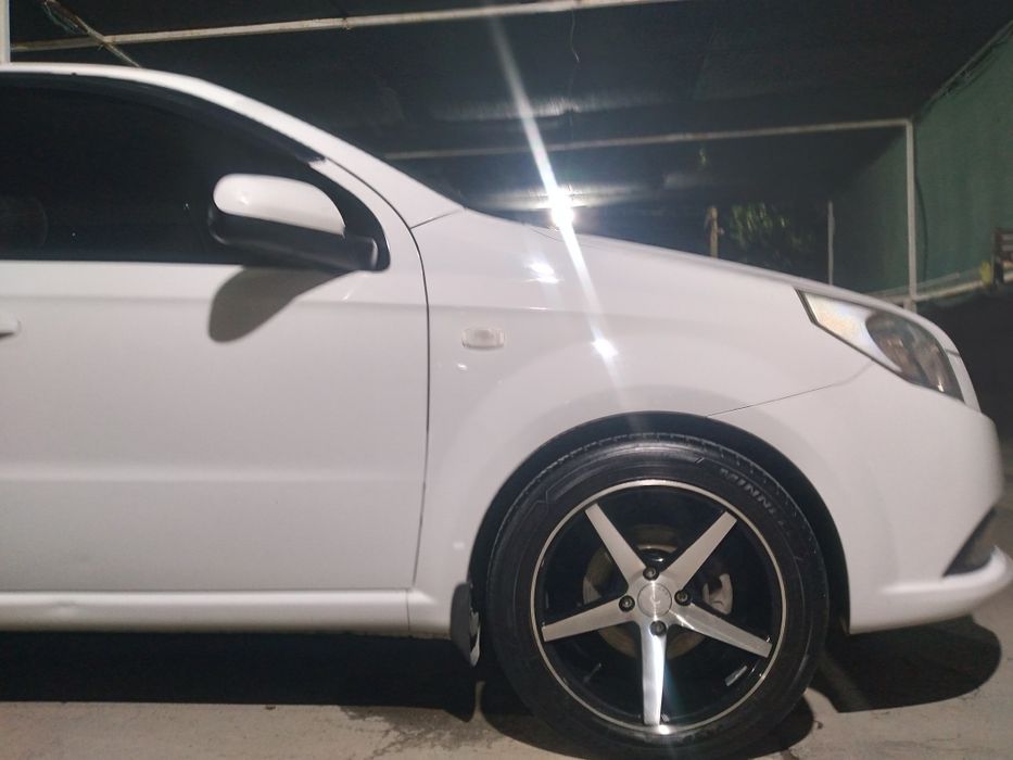 Vosem Diska sotiladi