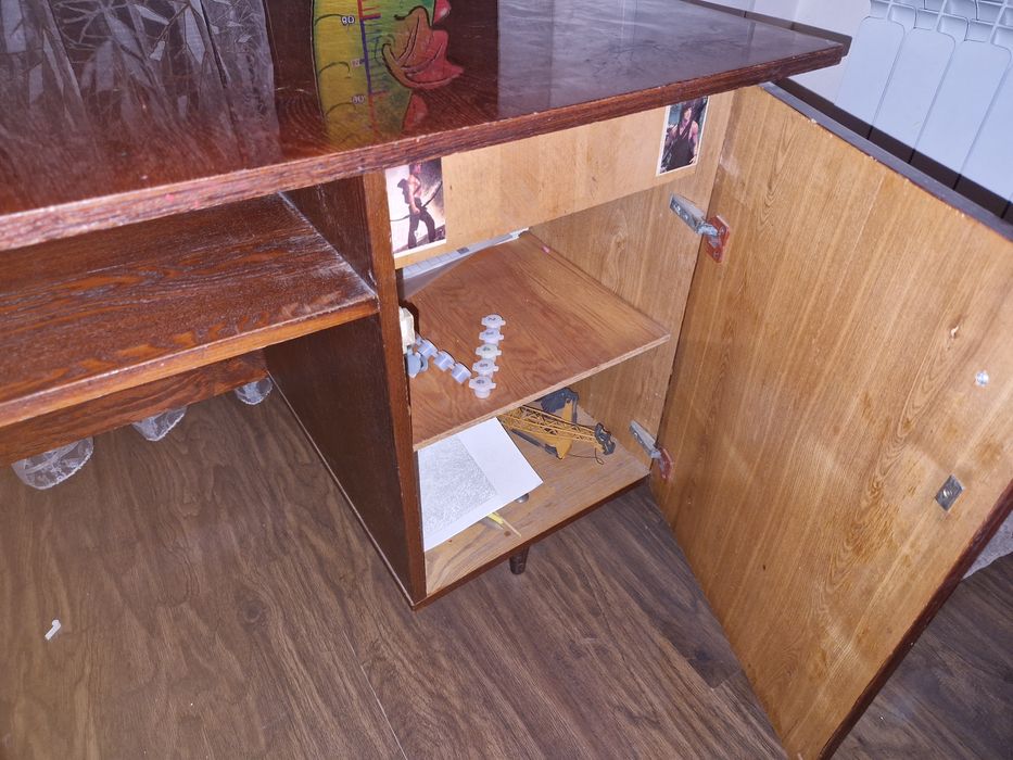 Отдам советский стол