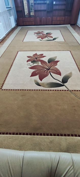 Продается ковер.