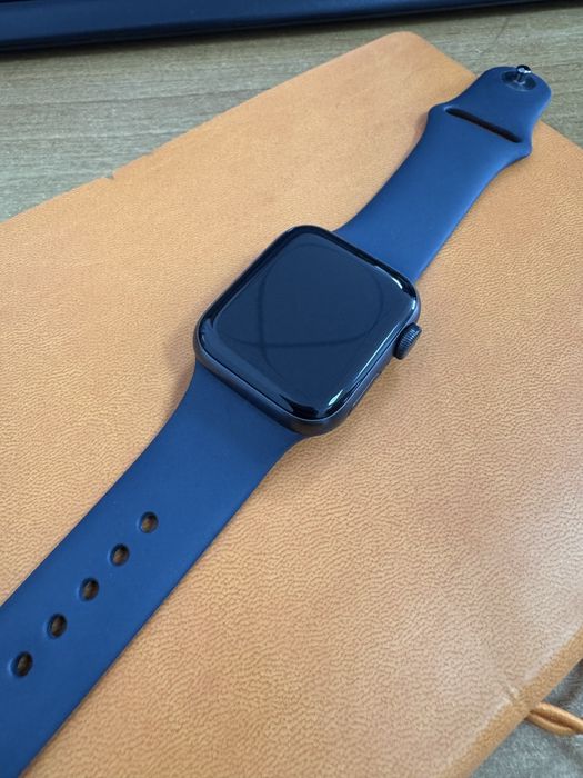Продаю стильные и надёжные Apple Watch SE 40 mm