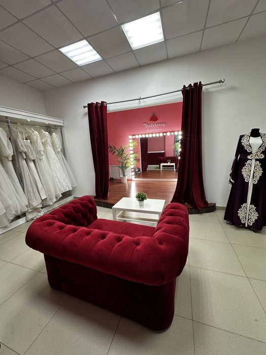 Продажа свадебного салона