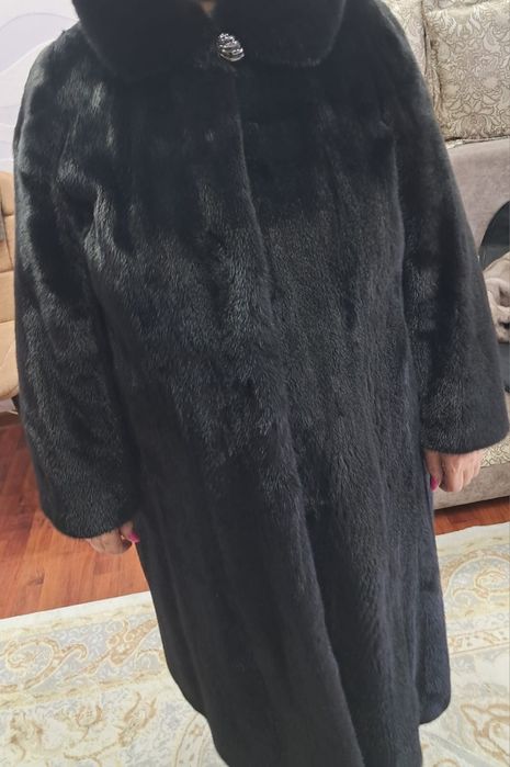 Продам норковую шубу