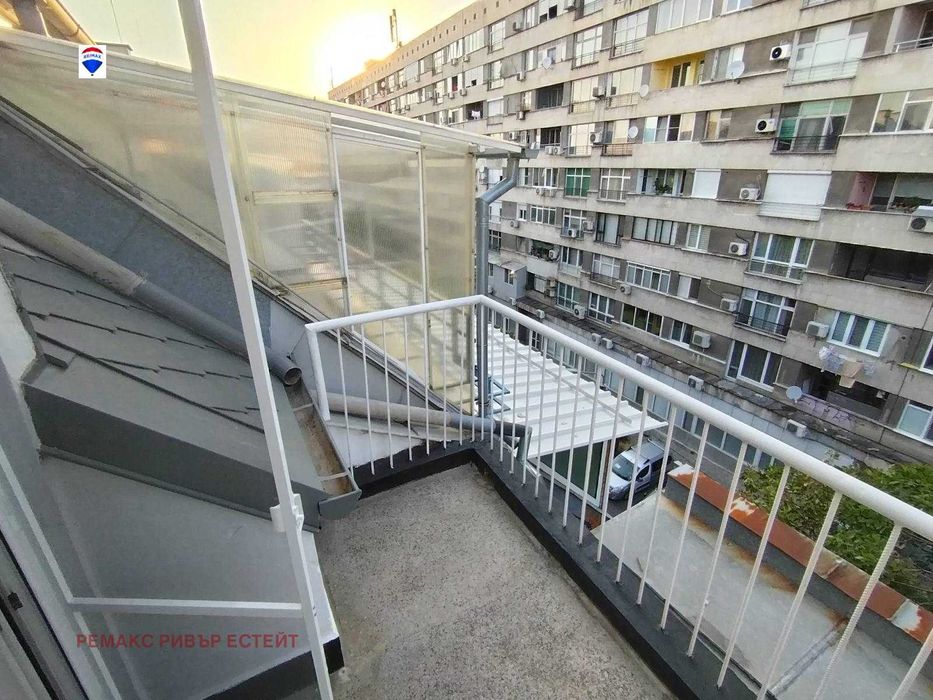 Дава се под наем Едностаен апартамент в Русе, Широк център - 64 кв.м за 204 € - Снимка #9