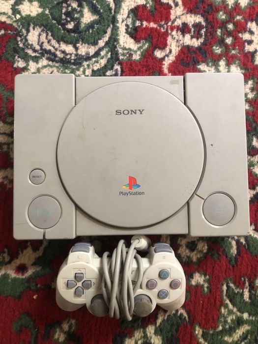 Playstation one 1