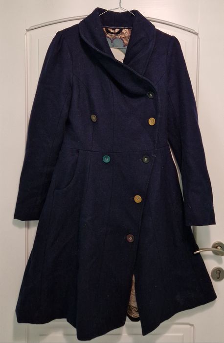 Vând palton din lână, marimea M
