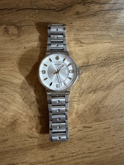 Часы-MOVADO-бу-идиал