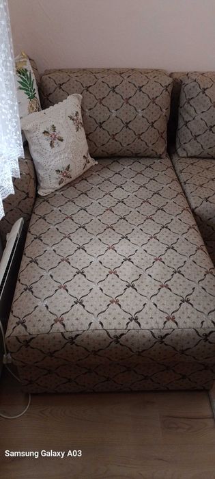 Ъглов разтегателен диван