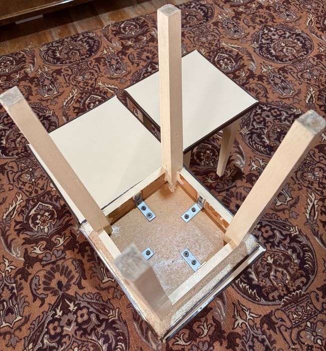 Табуретка стул 4 штуки