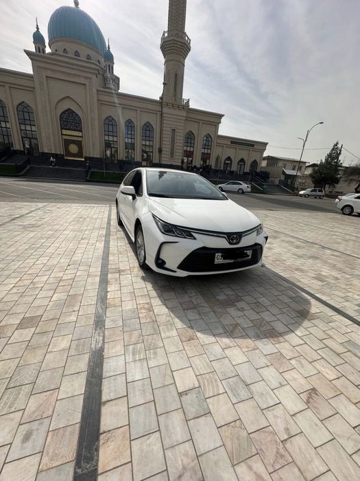Toyota Corolla 1.2 turbo 2023 yil