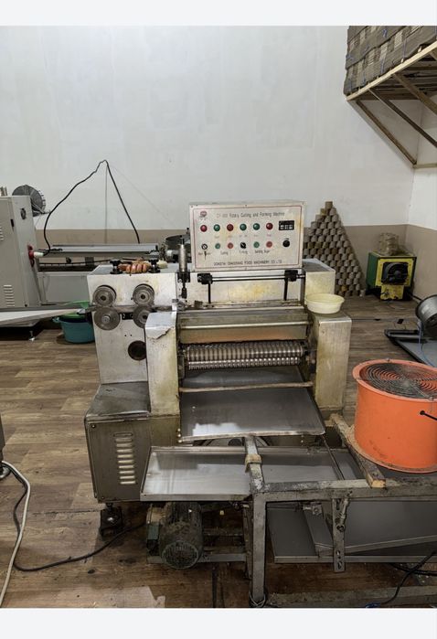 Karamel konfet chiqaruvchi stanok ideal xolatta