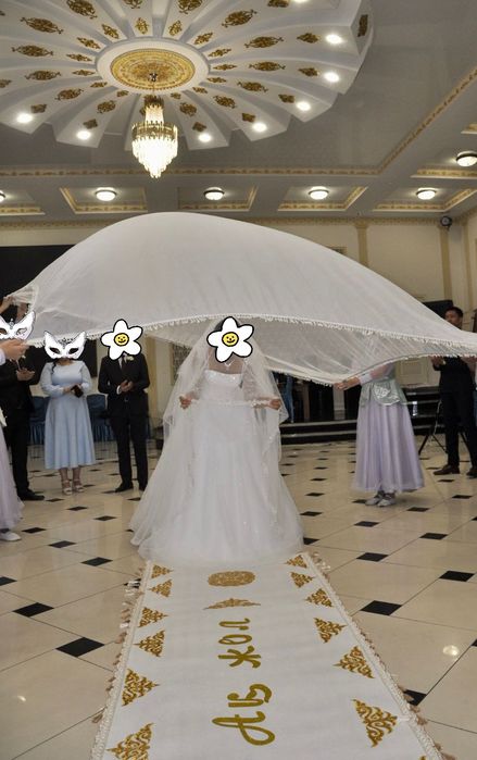 Срочно продам шикарное свадебное платье!