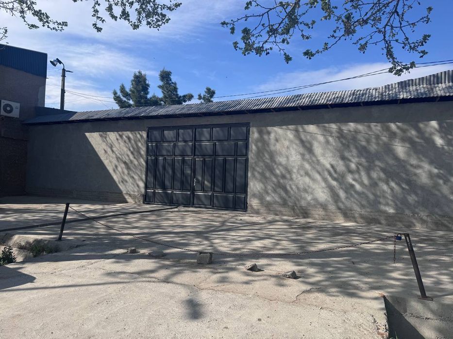 Сдаётся складное помещение. Расположен вдоль дороги.