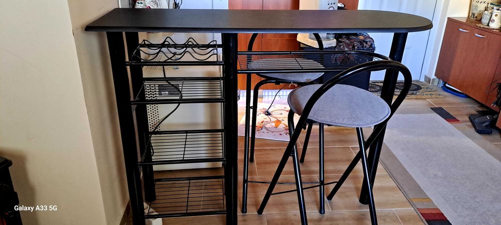 Бар маса с два  стола