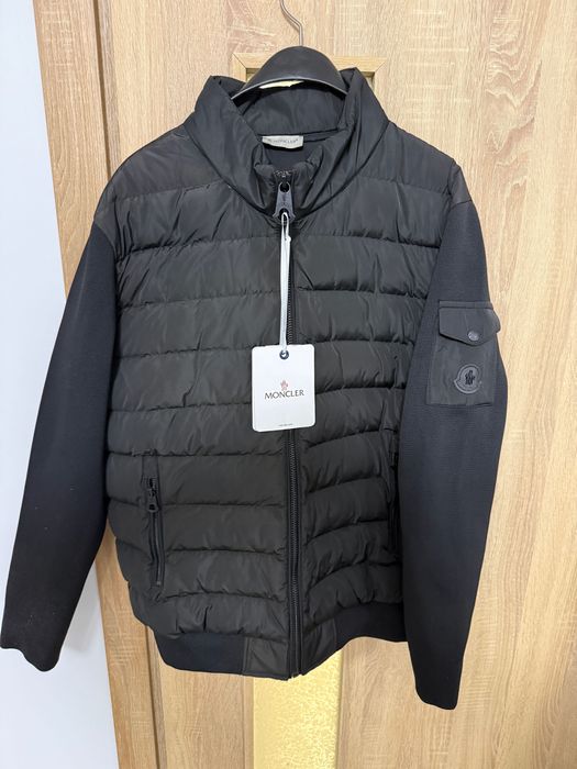 Moncler чисто ново