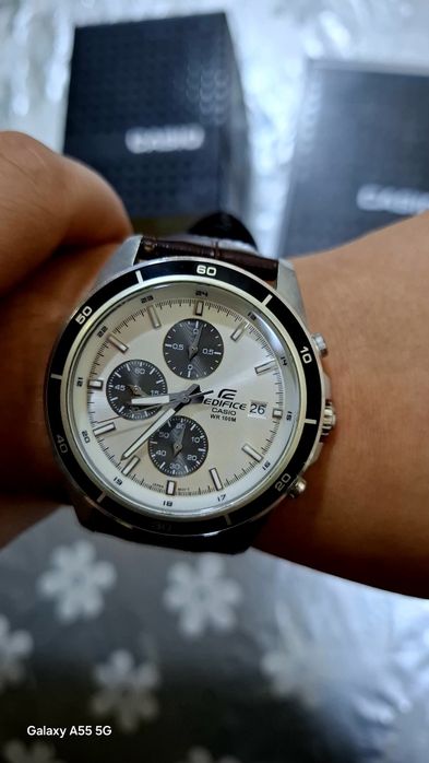 Продаю  наручные часы CASIO EDIFICE