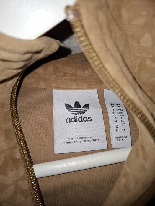 Джемпер Adidas  велюр.