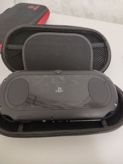 Playstation vita 2000 slim
