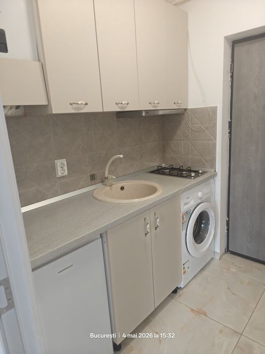 Închiriez garsonieră sector 4 langa fan curier