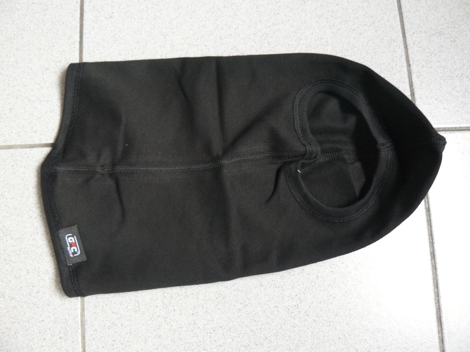 Cagula Termoactiv GFC TACTICAL Noua,Cu Guler si 1 Orificiu, Negru