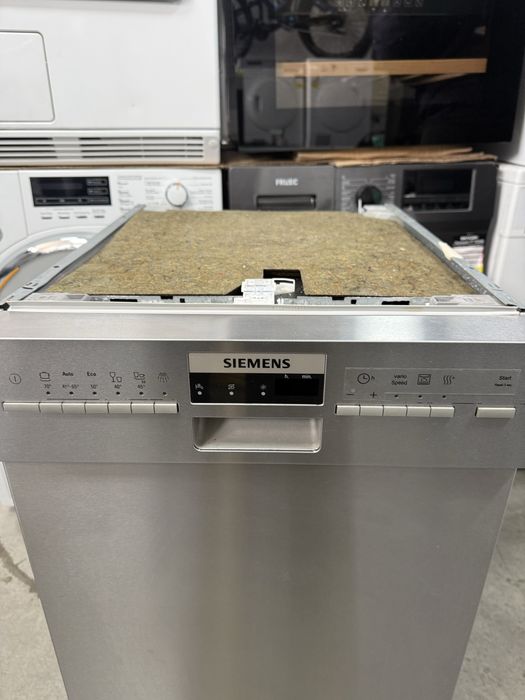 Съдомиялна За Пoлу вграждане SIEMENS 45см