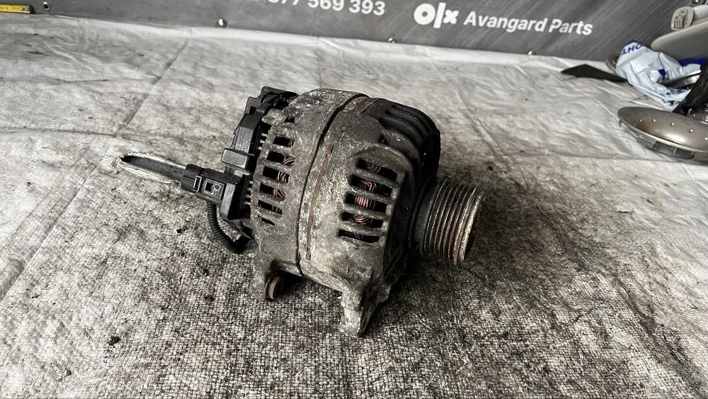 Volkswagen Golf 5 2.0 алтернатор