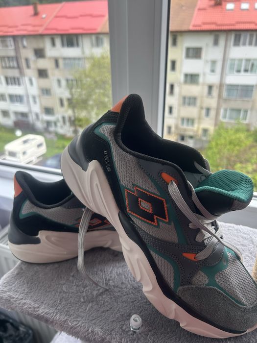Adidasi Lotto