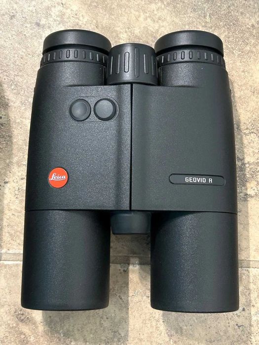 Binoclu cu telemetru Leica Geovid R 10x42