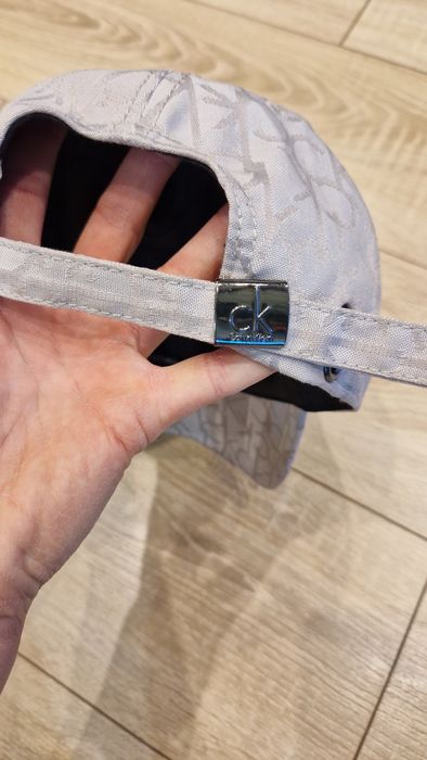 Унисекс шапка с козирка Calvin Klein