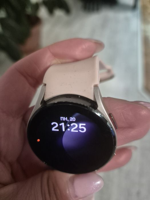 Samsung Galaxy Watch 4 – добро състояниеSamsung Galaxy Watch 4 – добро състояние
Продавам Samsung Galaxy Watch 4, използван, с нормални следи от употр