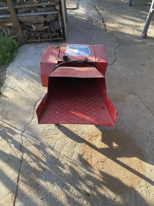 Pichon maydalaydigan aparat sotiladi