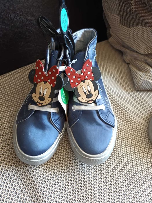 Нови кецове с Мики Маус номер 29,30,31,32