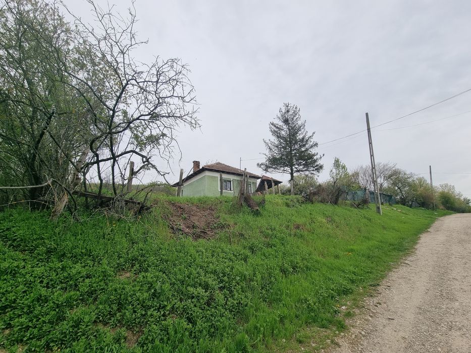 Casa+Teren de vânzare