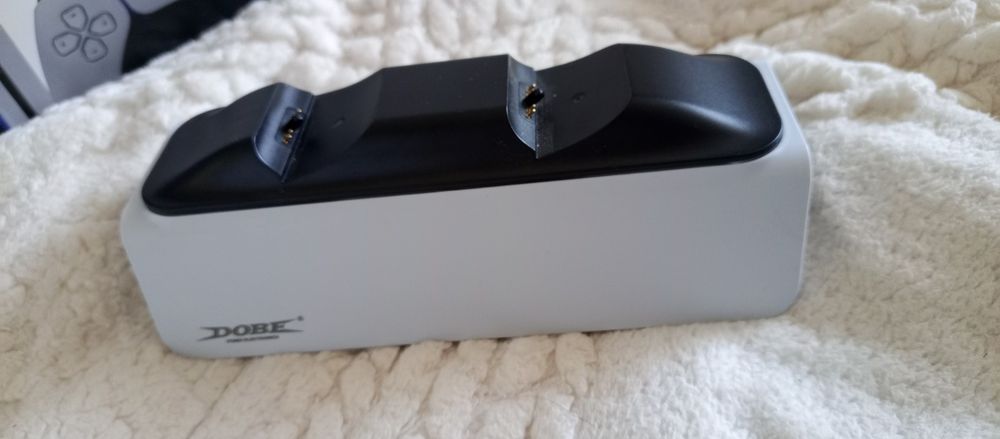 Продаётся Sony Playstation 5