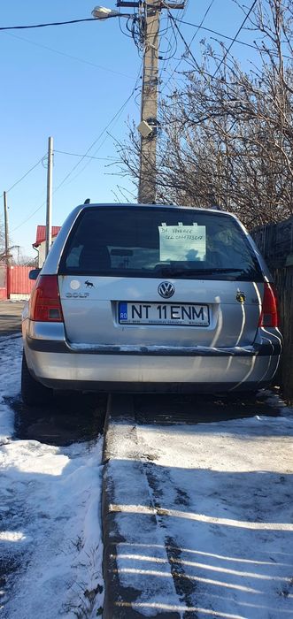 Vând Volkswagen golf
