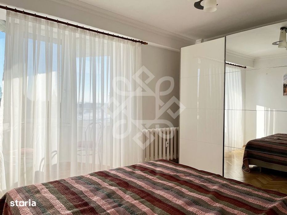 Apartament cu 4 camere de inchiriat ultracentral in Oradea
