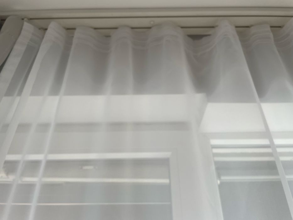 Корниз за пеедета